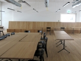Holzbank